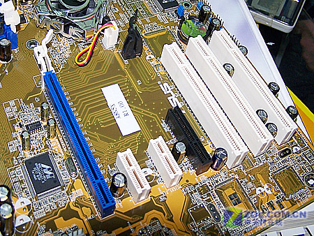 ��˶��ASUS��A8N5X ��1��