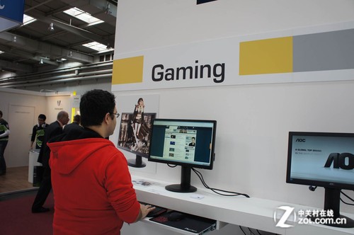 21:9+IPS登场! AOC众多新品亮相CeBIT 