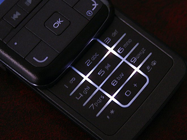 �������أ�Alcatel��OT C825ӣľ�� ��1��
