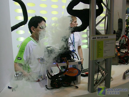 Computex07������Я��Ƶڹ��Ʒ������ͼƬ����,ͼ1-ZOL�йش����ߵ�1��