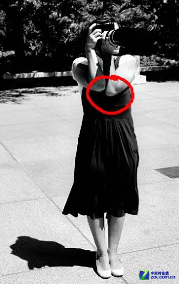 来学一学 6种减少相机抖动的手持姿势_佳能 6