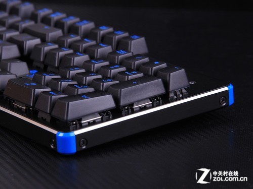 惊艳手感 精灵雷神之锤104青轴键盘首报