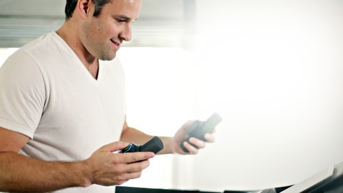 运动新体验:把跑步机手柄变成游戏手柄 