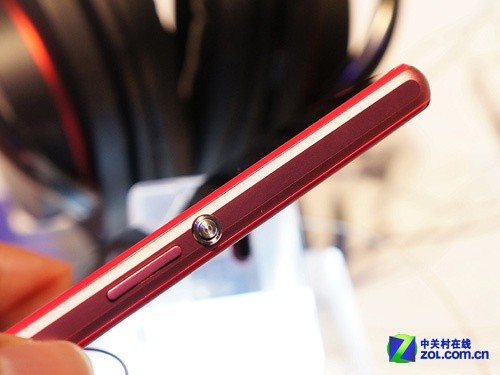 最强4.3英寸安卓机 索尼Z1 Compact试玩