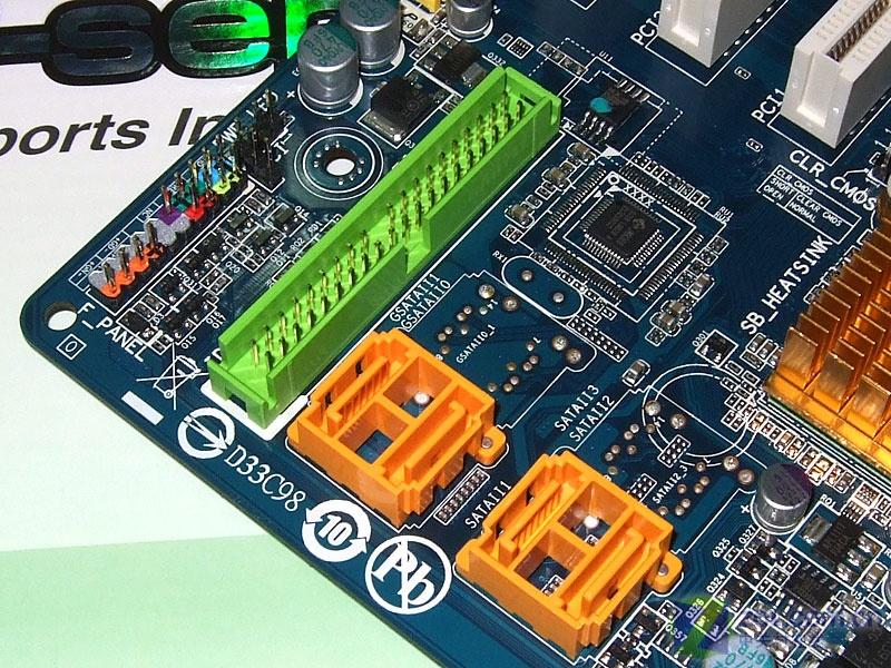 ���Σ�GIGABYTE��GA-P35-DS3LͼƬ���� ��5�� -ZOL�йش����ߵ�5��