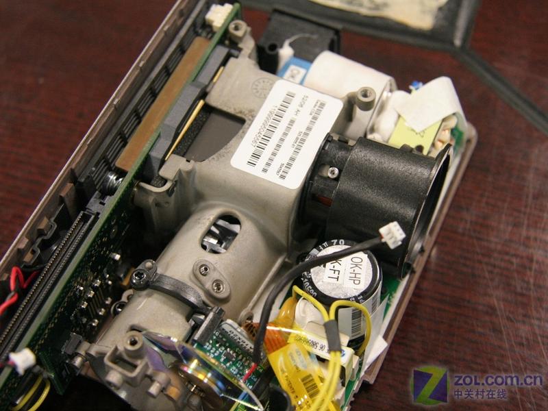 ������СDLPͶӰ��������LP120C���ͼƬ����,ͼ9-ZOL�йش����ߵ�9��