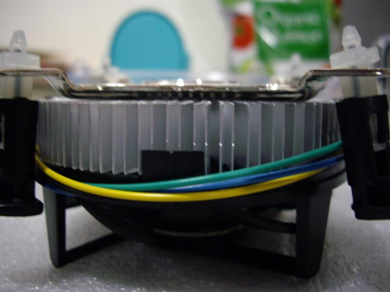 Intel���2˫�� E8200(��)ͼƬ���� ��12�� -ZOL�йش����ߵ�12��