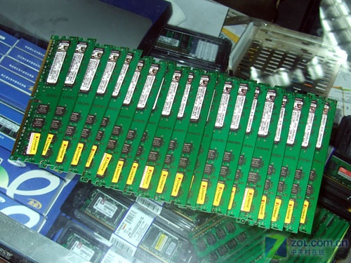 ��ʿ�٣�Kingston��1GB DDR2 667ͼƬ���� ��29�� -ZOL�йش����ߵ�29��
