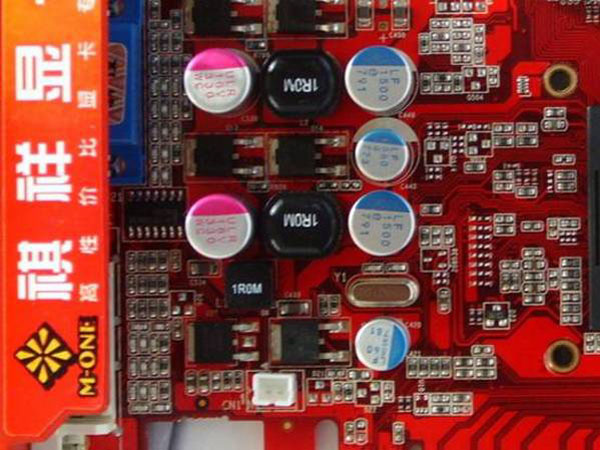 ���飨M-ONE��8600GT 256M DDR3�ع���ͼƬ���� ��4�� -ZOL�йش����ߵ�4��