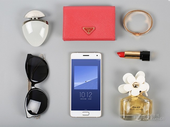 联想ZUKZ2Pro机身轻薄 苏宁蚂蚁客手机数码官