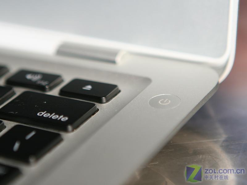 ���ڶ���:���糬��MacBook Air��½ZOLͼƬ����,ͼ40-ZOL�йش����ߵ�40��