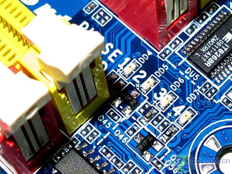 ���Σ�GIGABYTE��GA-EP43-S3LͼƬ���� ��3�� -ZOL�йش����ߵ�3��
