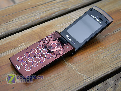 ���ᰮ���ţ�Sony Ericsson��W980iͼƬ���� ��81�� -ZOL�йش����ߵ�81��