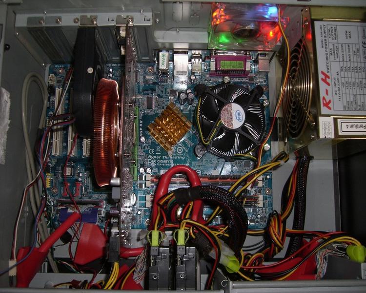 P4�û����л��� ���Ѳ�AGP�ӿ�HD3850ͼƬ����,ͼ3-ZOL�йش����ߵ�3��