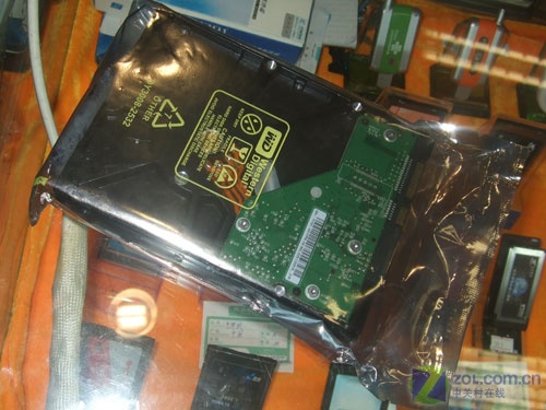 �������ݣ�WD��WD ���ӽ�KS 640GB 7200ת 16MB SATA2��WD6400AAKS��ͼƬ���� ��21�� -ZOL�йش����ߵ�21��