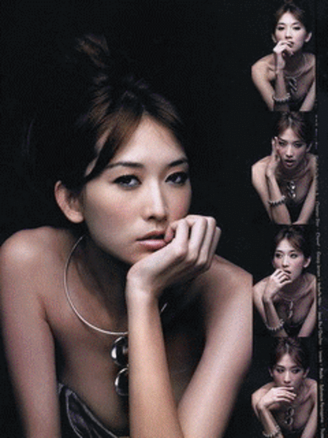 【高清图】 性感美女qq表情图1