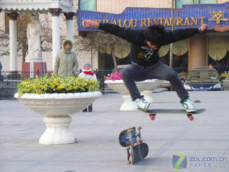 ��ĩɨ�� ������R30�����Լ��Ĺ���ͼƬ����,ͼ7-ZOL�йش����ߵ�7��