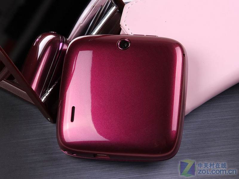 ��ɫ��ױ�� ������K-Touch X90�ջ���ŮͼƬ����,ͼ1-ZOL�йش����ߵ�1��