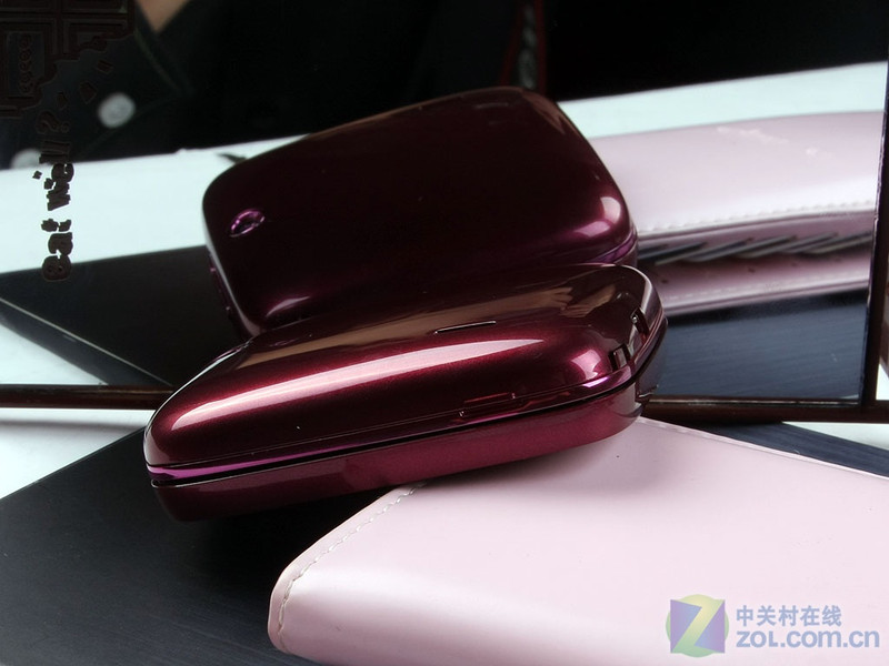 ��ɫ��ױ�� ������K-Touch X90�ջ���ŮͼƬ����,ͼ13-ZOL�йش����ߵ�13��
