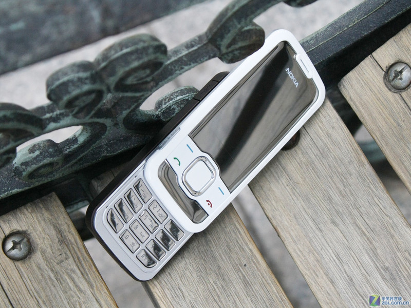 ŵ���ǣ�NOKIA��7610sͼƬ���� ��72�� -ZOL�йش����ߵ�72��
