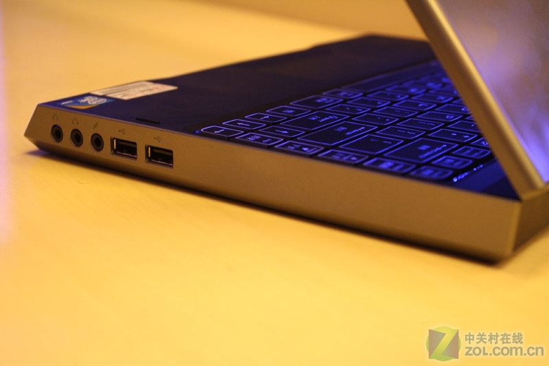 С�ͺ�ը�� Alienware M11x�׷�ͼ��ͼƬ����,ͼ25-ZOL�йش����ߵ�25��