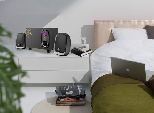 ��������������������Ů�ڣ���������AIV ��AK313 