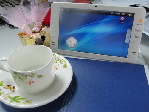 神秘MID曝光 Rk2808芯片android系统