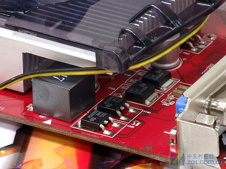 双敏 火旋风2 HD5570 V1024 小牛版 