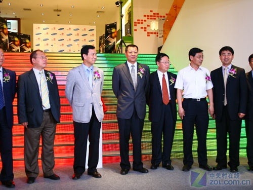 中国联通三星忠诚用户_中国移动宽带业务用户首超联通_联通三星用户