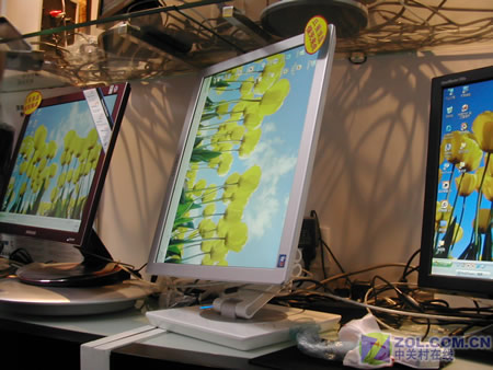 ����970Pֱ��3000��� ����LCD������ͼƬ����,ͼ3-ZOL�йش����ߵ�3��
