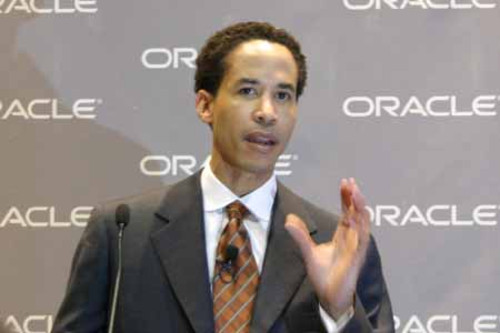 ����ǰCEO�����μ׹�����ϯ�ܲ� 