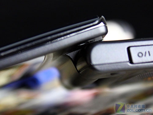 CDMA2000新成员 闪烁翻盖泛泰EV289评测