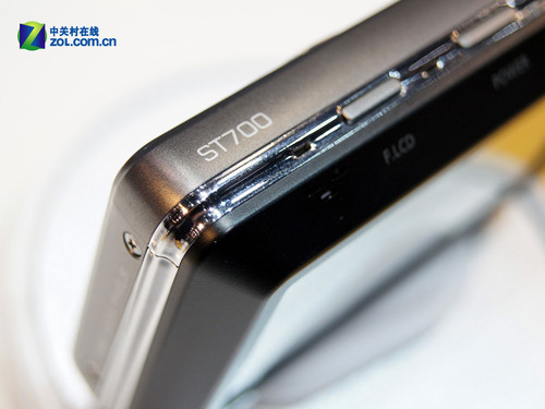 CES2011:三星新款DC现场实拍图片展示 