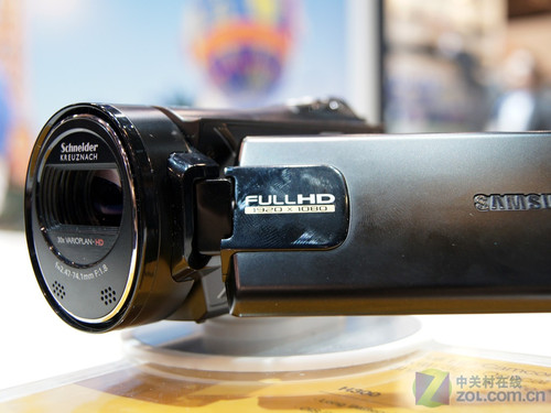 CES2011:暗光拍摄利器 三星Q10真机展示