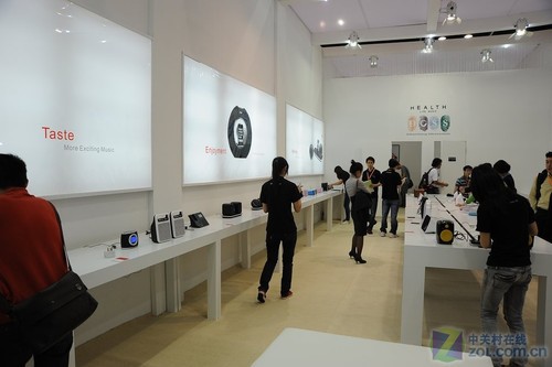 רΪƻ������ DOSS������Ʒ�������չ 