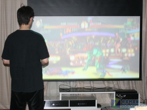 反抗无用 Razer昂萨凌豹赛事级手柄首测