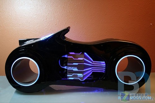 炫酷光影 国外牛人创战纪摩托改装图上_机箱_