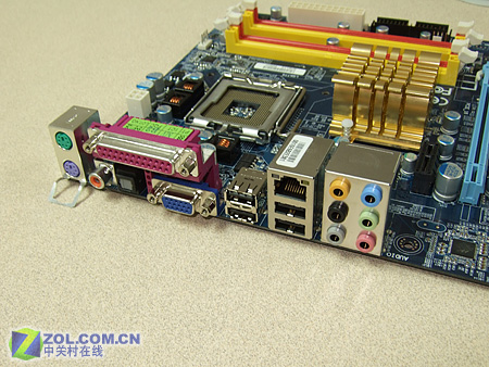 ���Σ�GIGABYTE��965G-DS3ͼƬ���� ��4�� -ZOL�йش����ߵ�4��