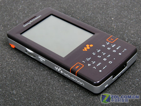 ��ƽ���ǹ�ƽ ��ǿ��4GB�����ֻ�����PKͼƬ����,ͼ44-ZOL�йش����ߵ�44��