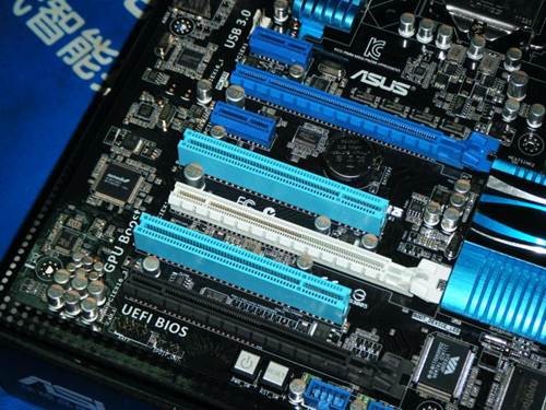 SNB֧PCI-E3.0˶Z681999Ԫ 