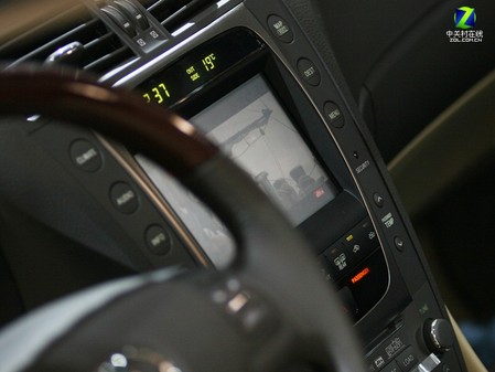 �׿���˹LS430���ڲ��ŵ��� 