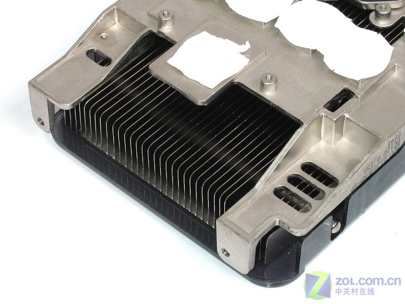 XFXѶ��8800GTS(PV-T80G-THF) ˫��ͼƬ���� ��11�� -ZOL�йش����ߵ�11��