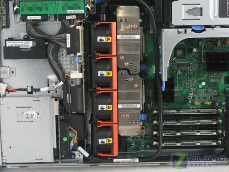 ������DELL��PowerEdge 2950(Xeon 3.0GHz/1GB/73GB)ͼƬ���� ��2�� -ZOL�йش����ߵ�2��