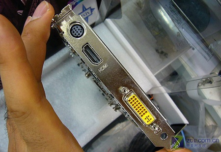 �̵�2006 LCD��ʾ��������չ��ǰ����ͼƬ����,ͼ6-ZOL�йش����ߵ�6��