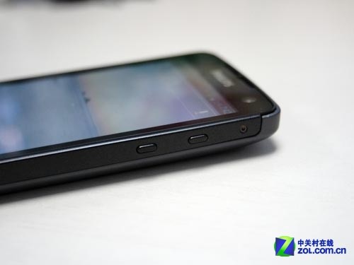 W+G双网/大电池 安卓4.0飞利浦W732评测