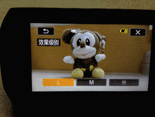 摄像机 正文  接下来,我将以上文所述的几个具有代表性的镜头,来教