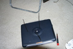 笔记本屏幕背面安装散热风扇 