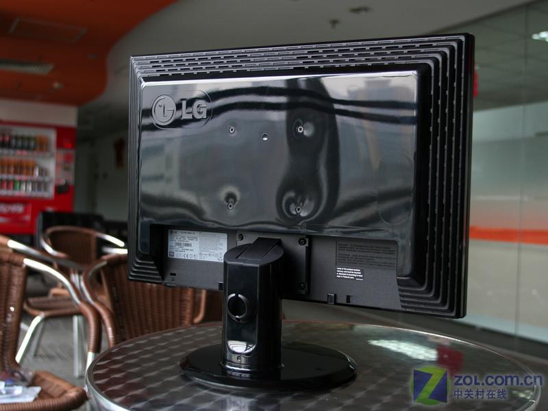 3000:1�ع� LG�׿�22Ӣ������ִ�ZOLͼƬ����,ͼ1-ZOL�йش����ߵ�1��