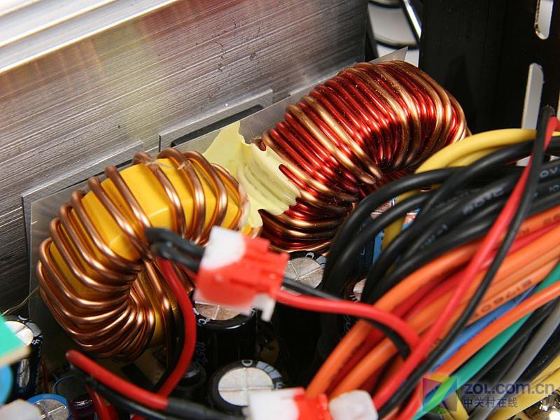 ˫·+12V�����л� �ι���˹�ܵ�Դ����ͼƬ����,ͼ3-ZOL�йش����ߵ�3��