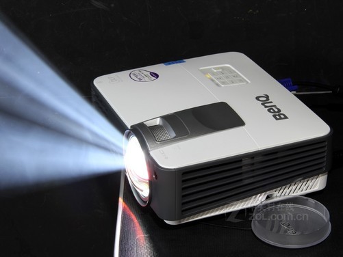 1.3米投百吋 明基mx816st短焦投影特价